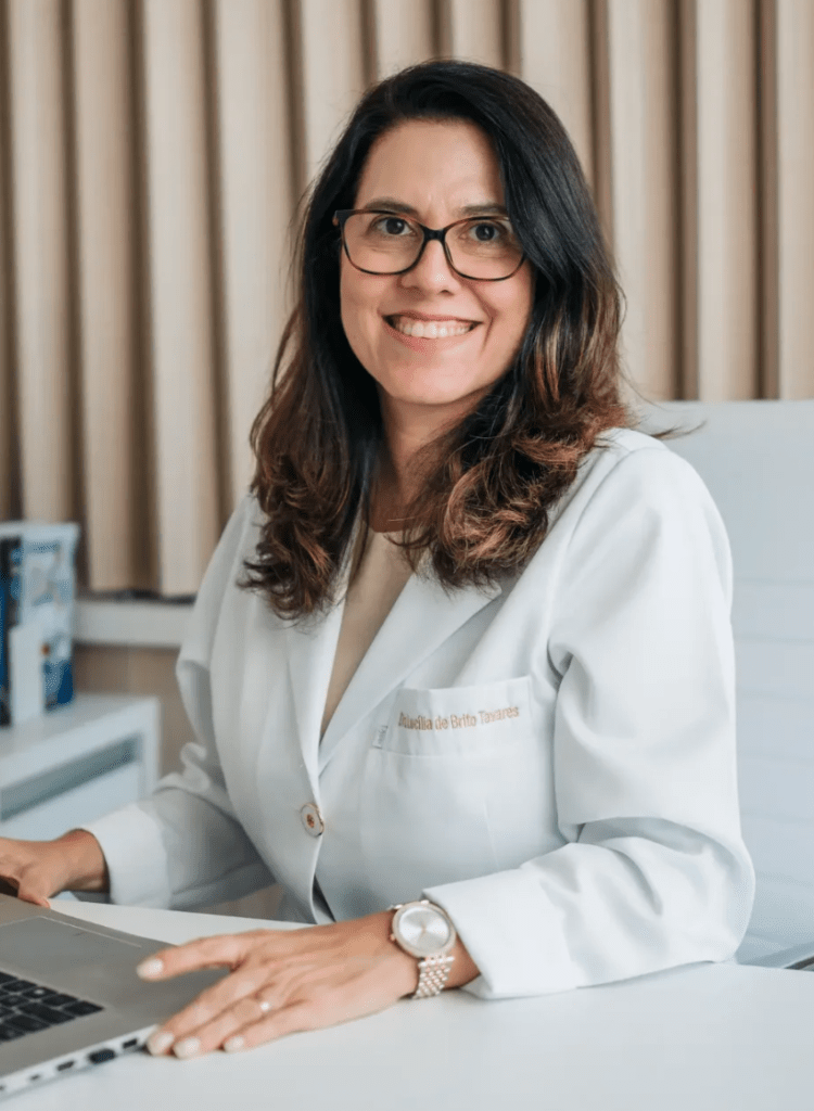 Dra. Lucília de Brito Tavares